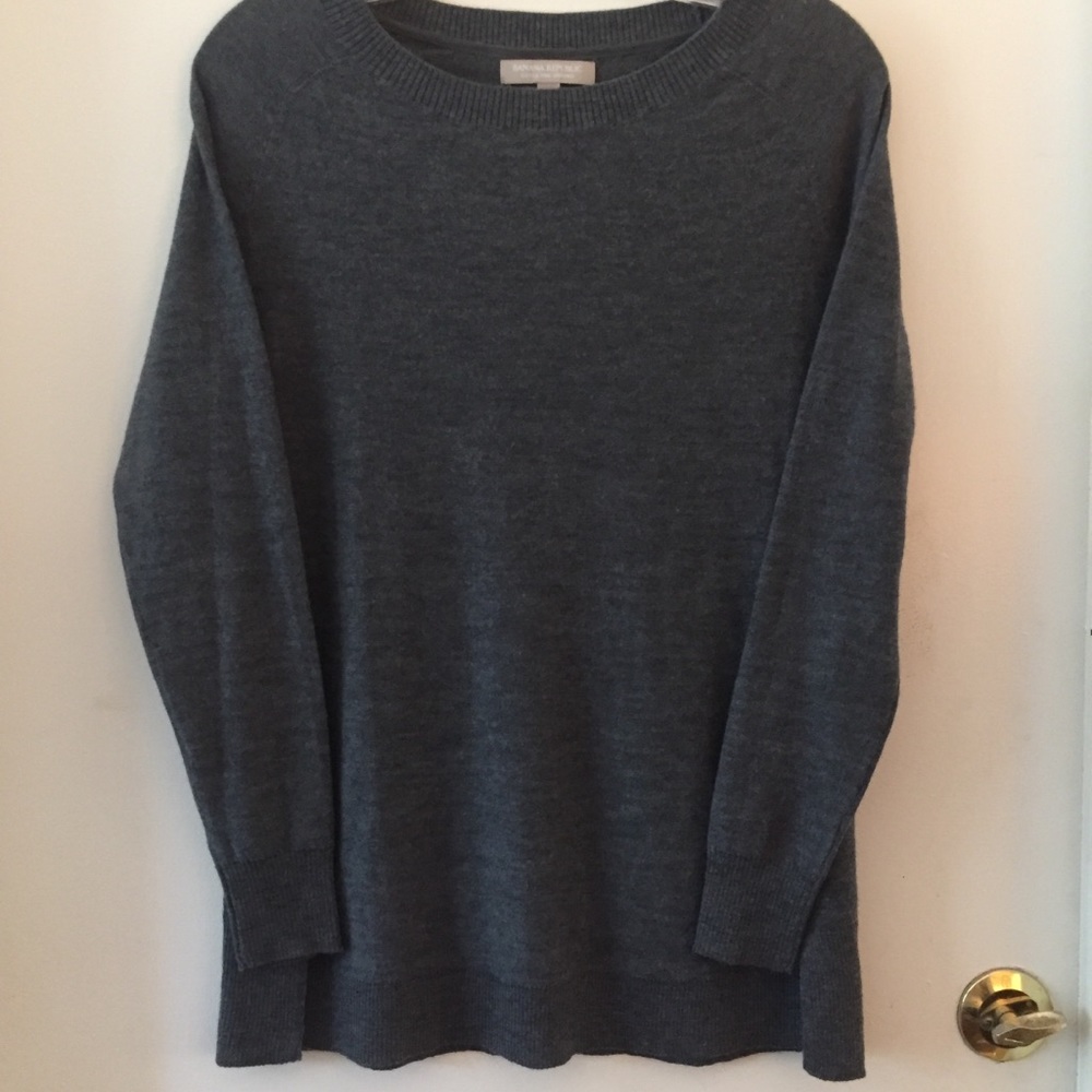 Banana Republic Extra Fine Merino Gray Sweater XS